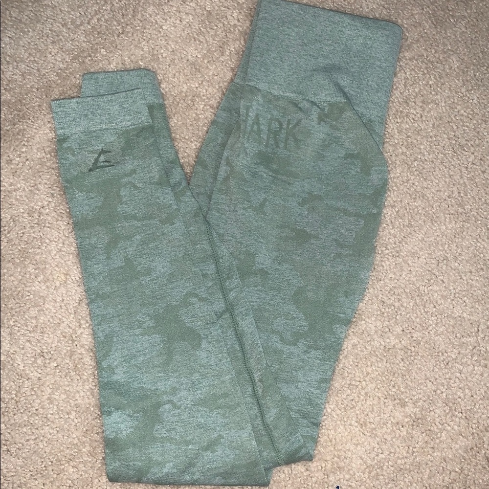 Sage Gymshark Camo Set~Small Legging + Medium Top - Picture 5 of 6